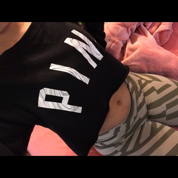 Sweater - Picture 6 of 6